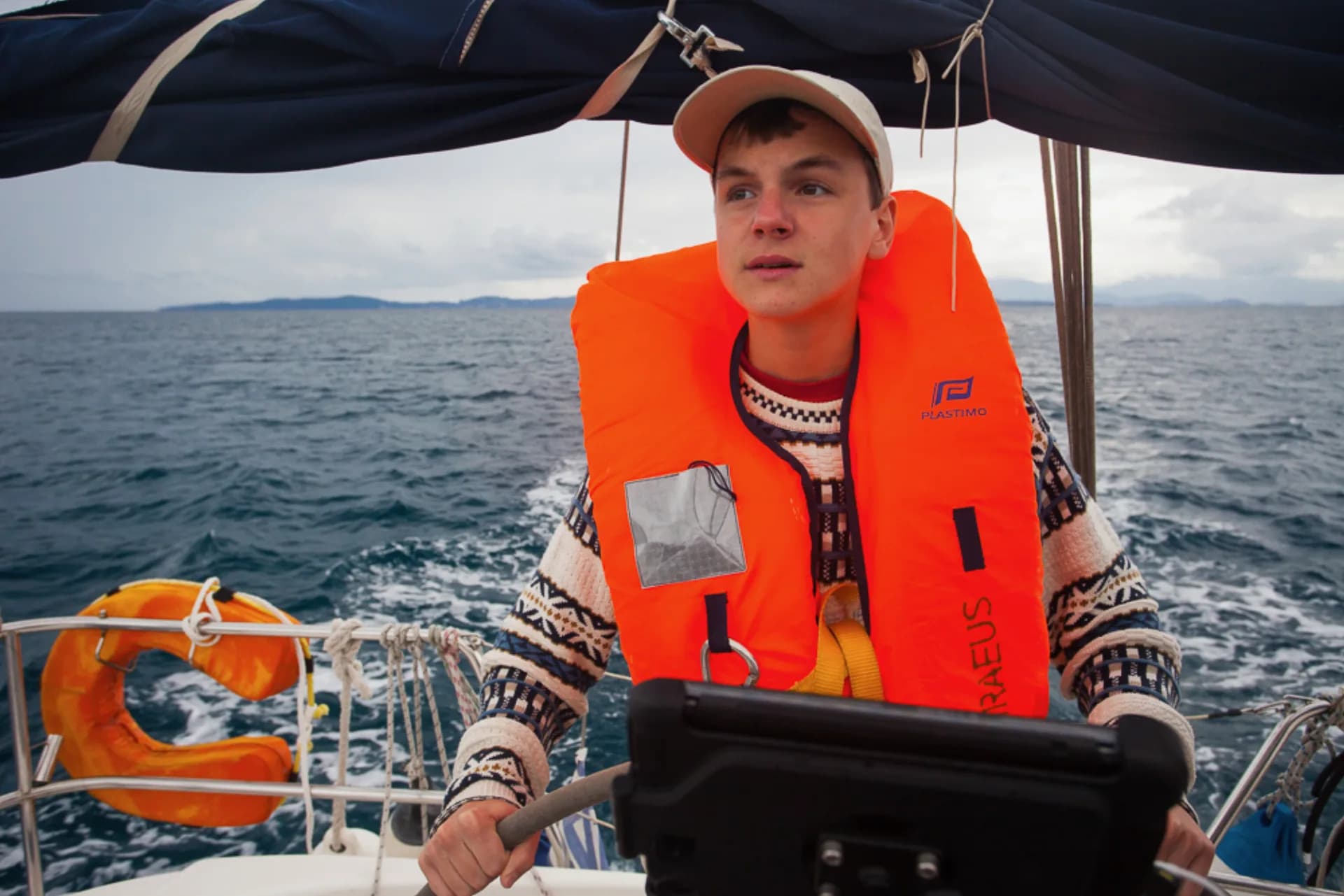 Морской закат с борта яхты