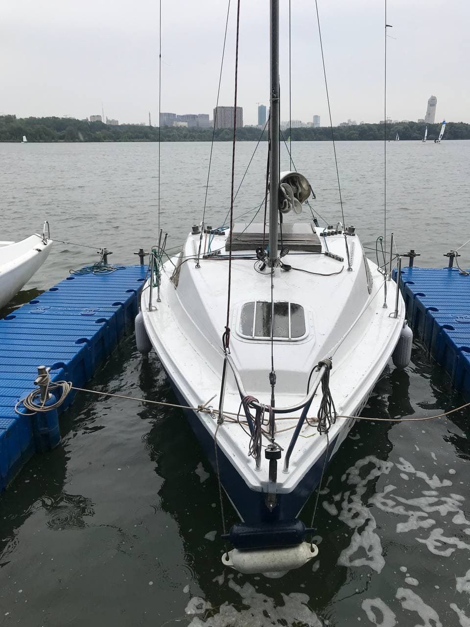 Мы спустили яхту в Строгино!