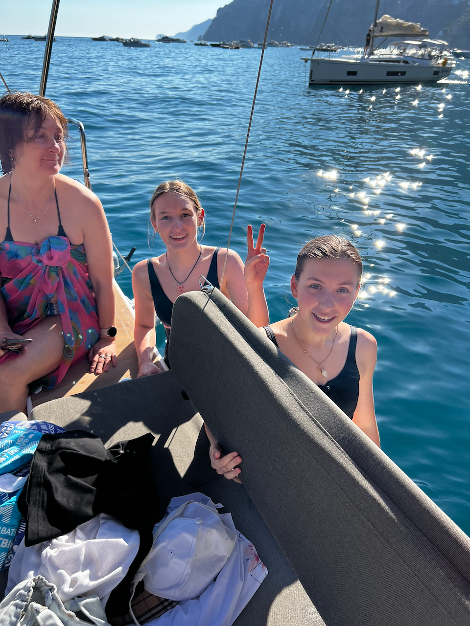 Купание с борта яхты в Ионическом море